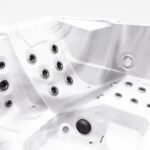 Comfortana Pro X3 Sommerhusspa CLASSIC 220 x 220 x 96 cm  Sterling Silver - Image 9